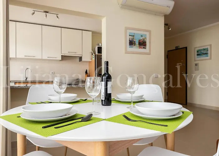 Feliz カバナス・デ・タビラ