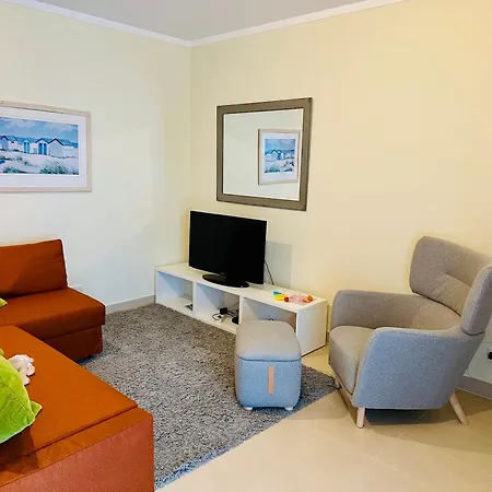 Feliz Apartment